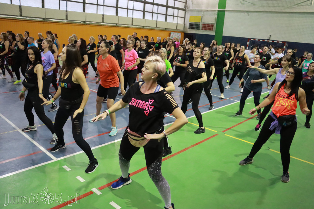 Fotorelacja: Charytatywny maraton zumby w Zawierciu