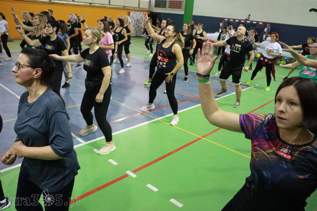 Fotorelacja: Charytatywny maraton zumby w Zawierciu