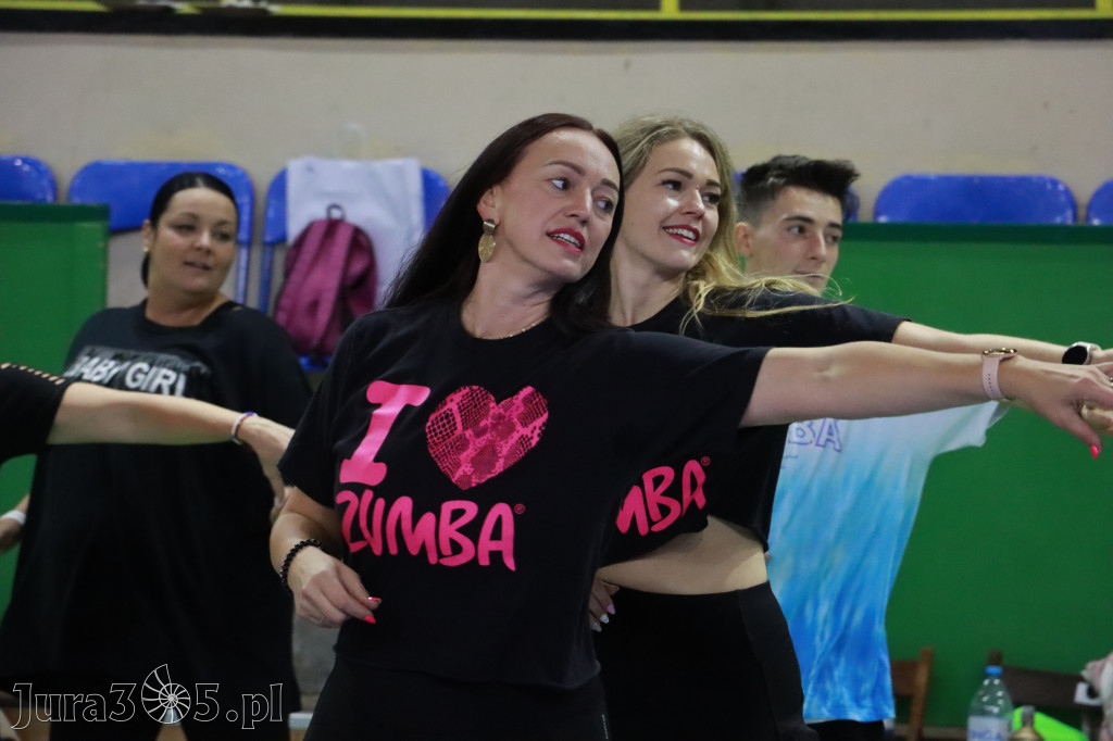 Fotorelacja: Charytatywny maraton zumby w Zawierciu