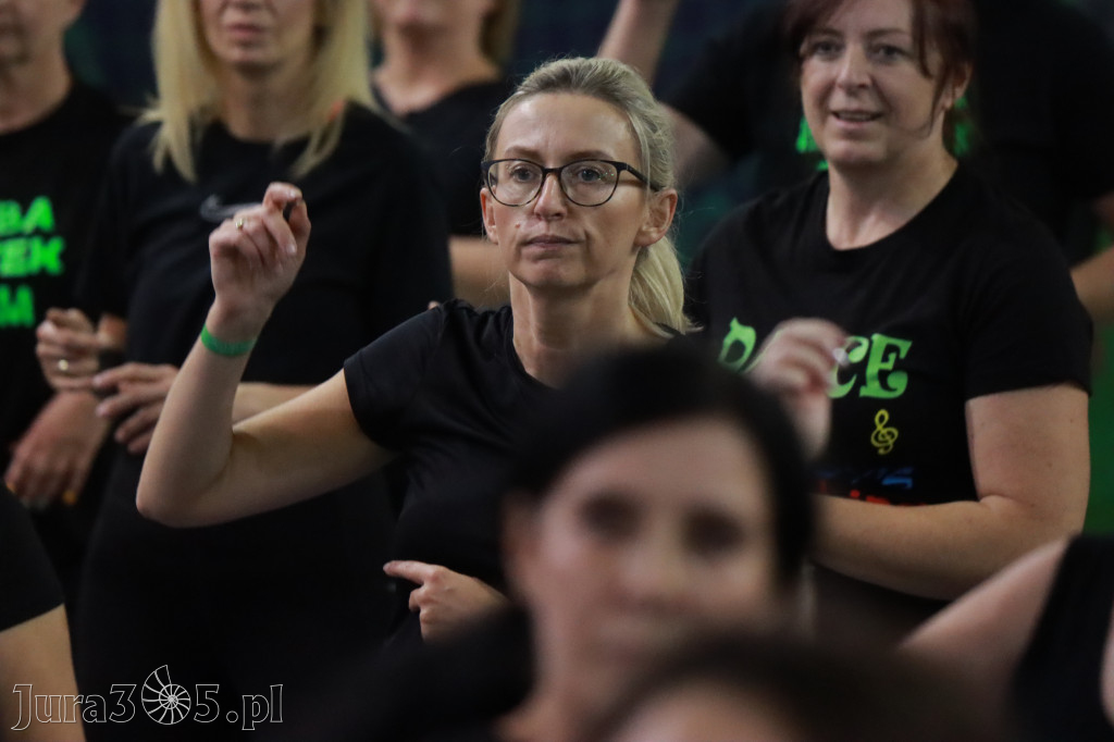 Fotorelacja: Charytatywny maraton zumby w Zawierciu