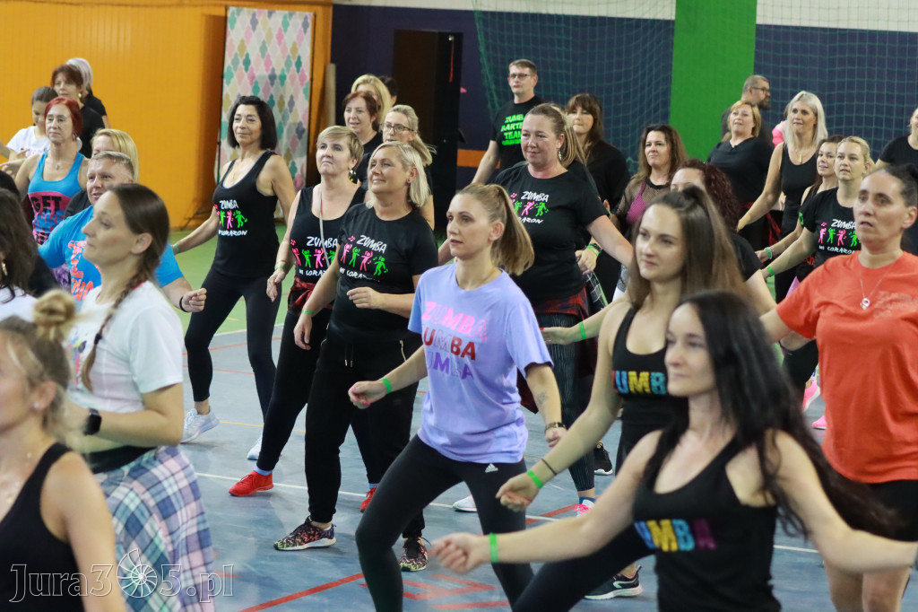 Fotorelacja: Charytatywny maraton zumby w Zawierciu