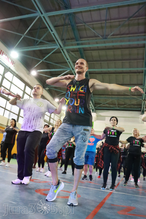 Fotorelacja: Charytatywny maraton zumby w Zawierciu