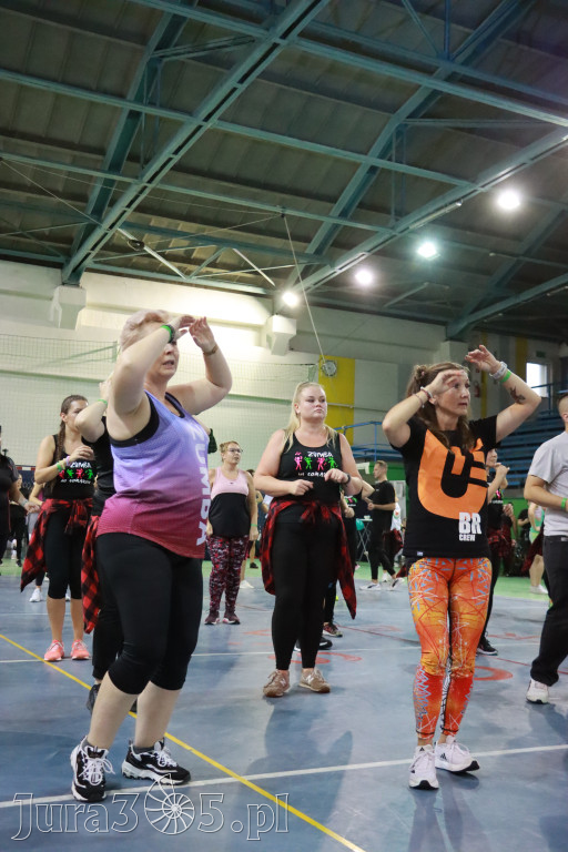 Fotorelacja: Charytatywny maraton zumby w Zawierciu