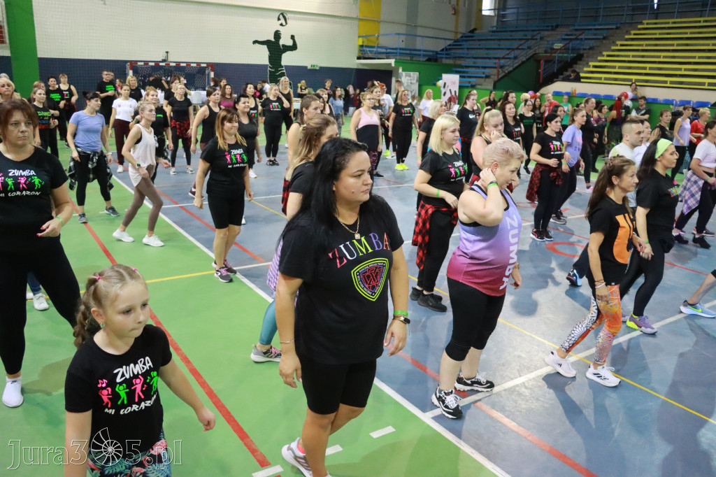Fotorelacja: Charytatywny maraton zumby w Zawierciu