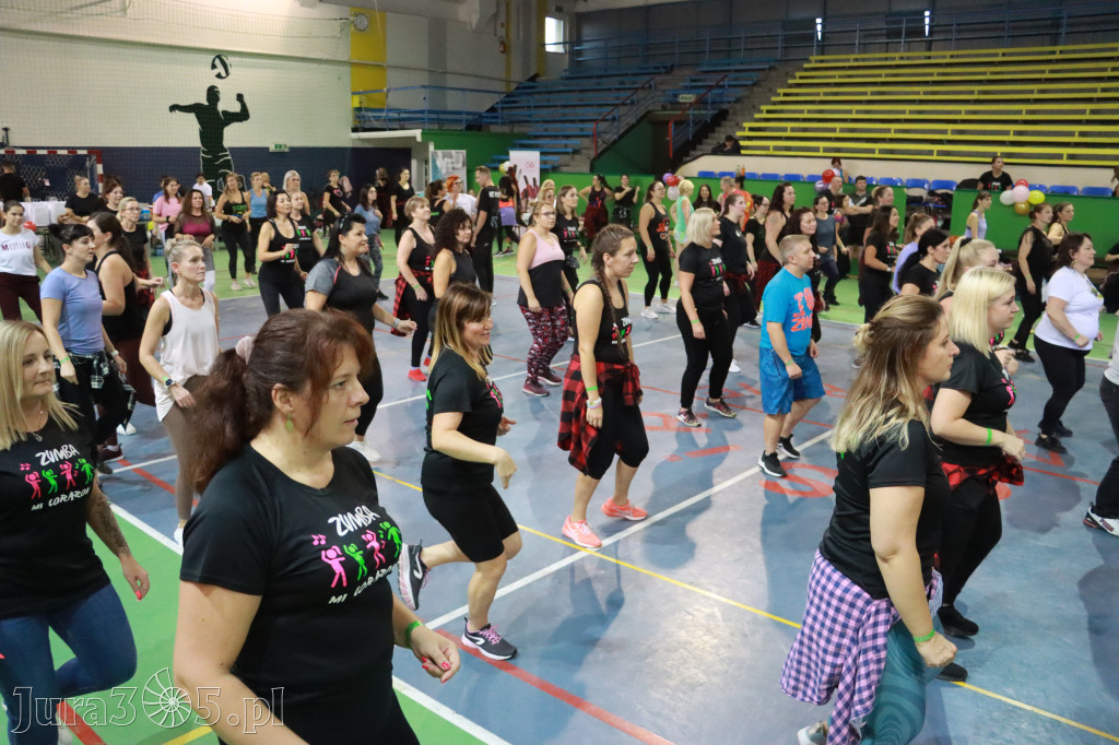 Fotorelacja: Charytatywny maraton zumby w Zawierciu