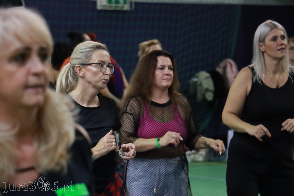 Fotorelacja: Charytatywny maraton zumby w Zawierciu