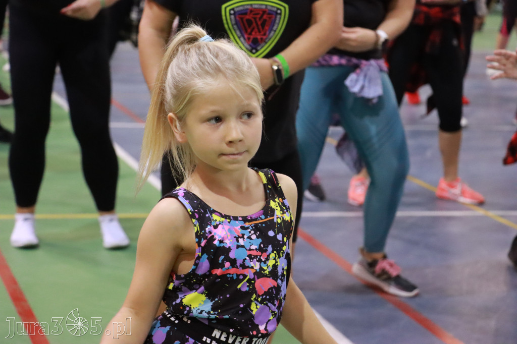 Fotorelacja: Charytatywny maraton zumby w Zawierciu