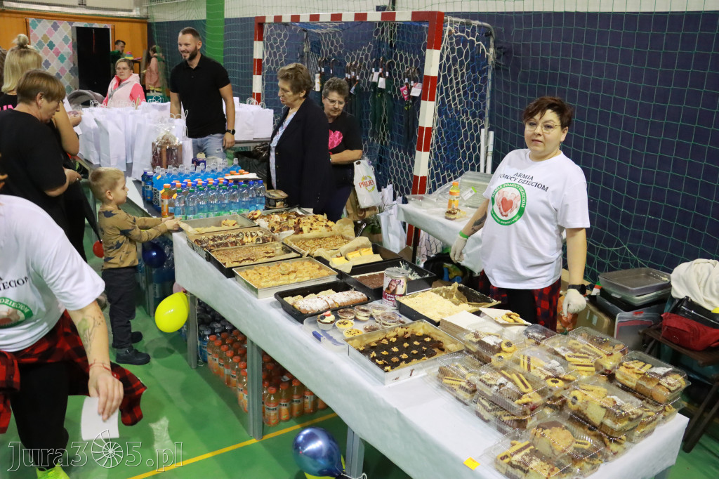 Fotorelacja: Charytatywny maraton zumby w Zawierciu