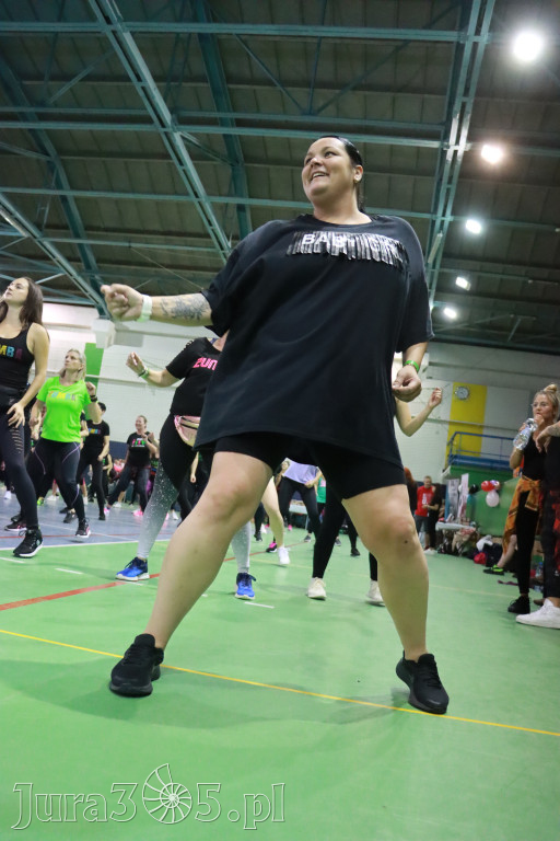 Fotorelacja: Charytatywny maraton zumby w Zawierciu