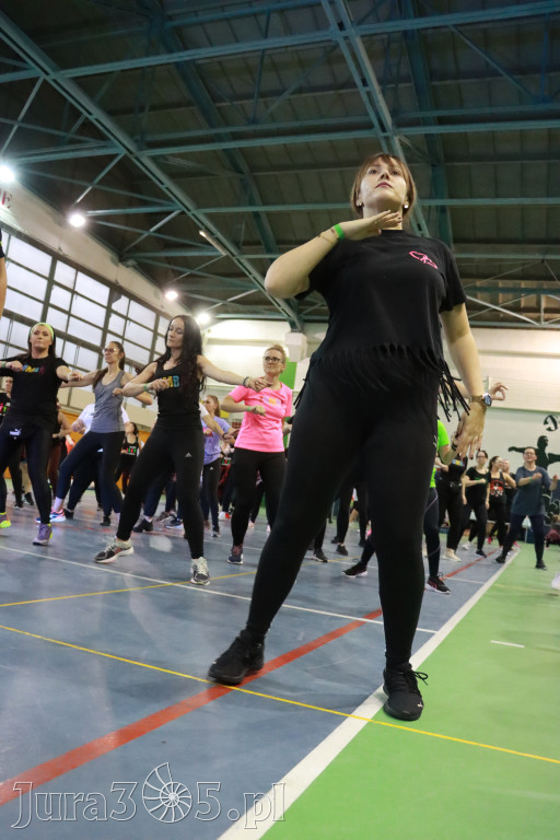 Fotorelacja: Charytatywny maraton zumby w Zawierciu