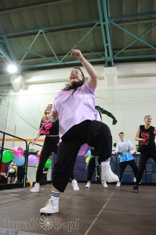 Fotorelacja: Charytatywny maraton zumby w Zawierciu