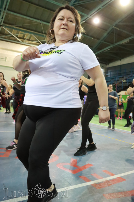 Fotorelacja: Charytatywny maraton zumby w Zawierciu