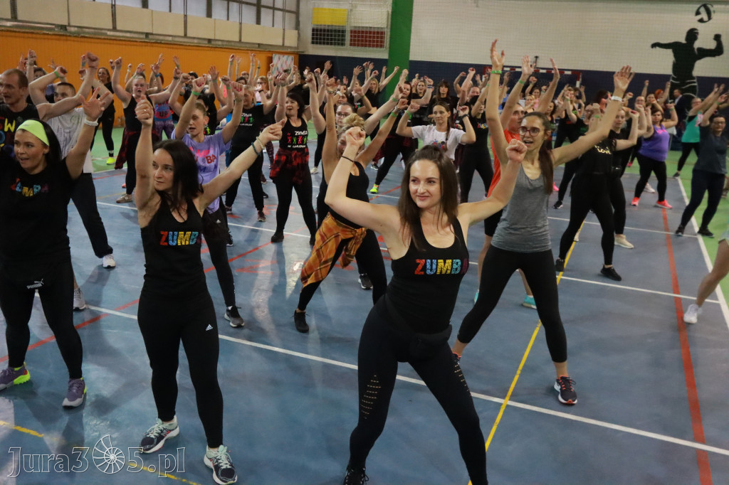Fotorelacja: Charytatywny maraton zumby w Zawierciu