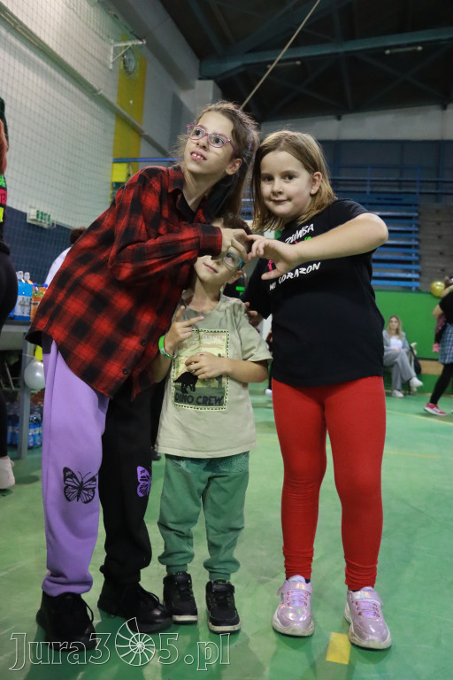 Fotorelacja: Charytatywny maraton zumby w Zawierciu