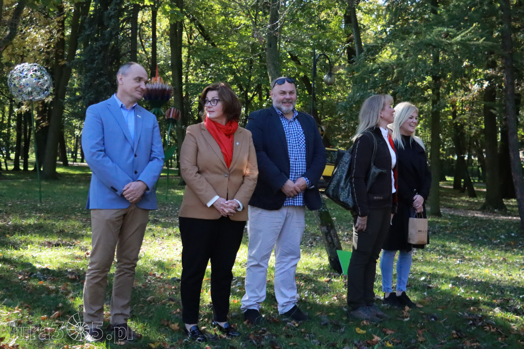 Fotorelacja: Światowy Dzień Drzewa w Zawierciu