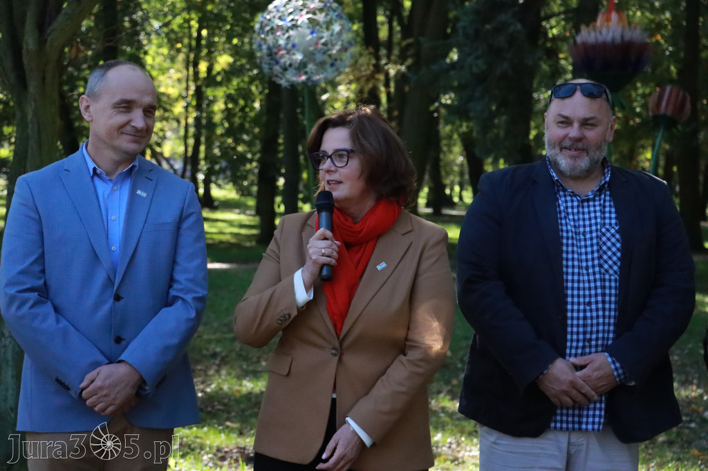 Fotorelacja: Światowy Dzień Drzewa w Zawierciu