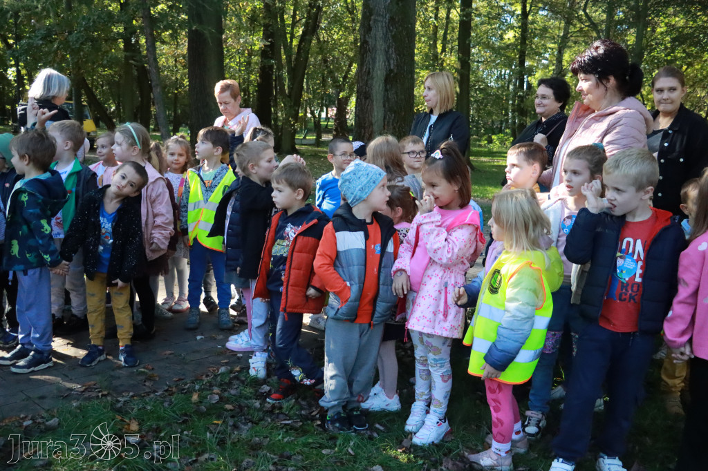 Fotorelacja: Światowy Dzień Drzewa w Zawierciu