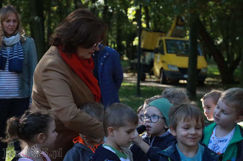 Fotorelacja: Światowy Dzień Drzewa w Zawierciu