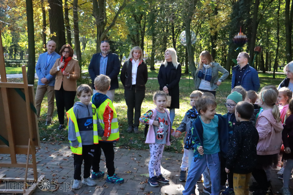 Fotorelacja: Światowy Dzień Drzewa w Zawierciu