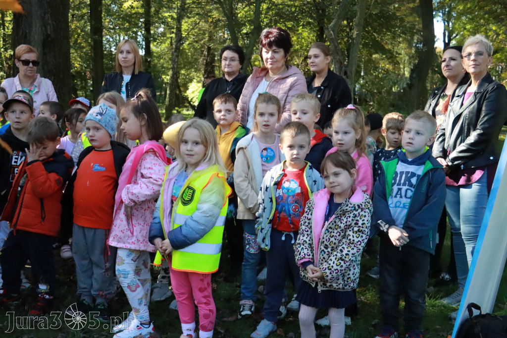 Fotorelacja: Światowy Dzień Drzewa w Zawierciu