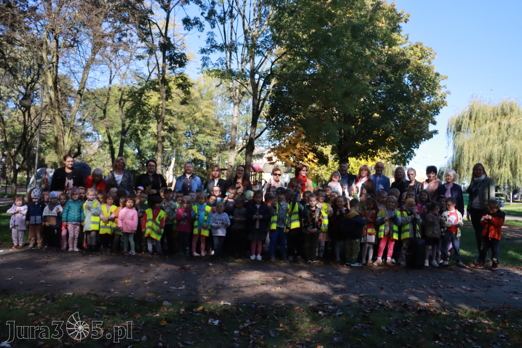 Fotorelacja: Światowy Dzień Drzewa w Zawierciu