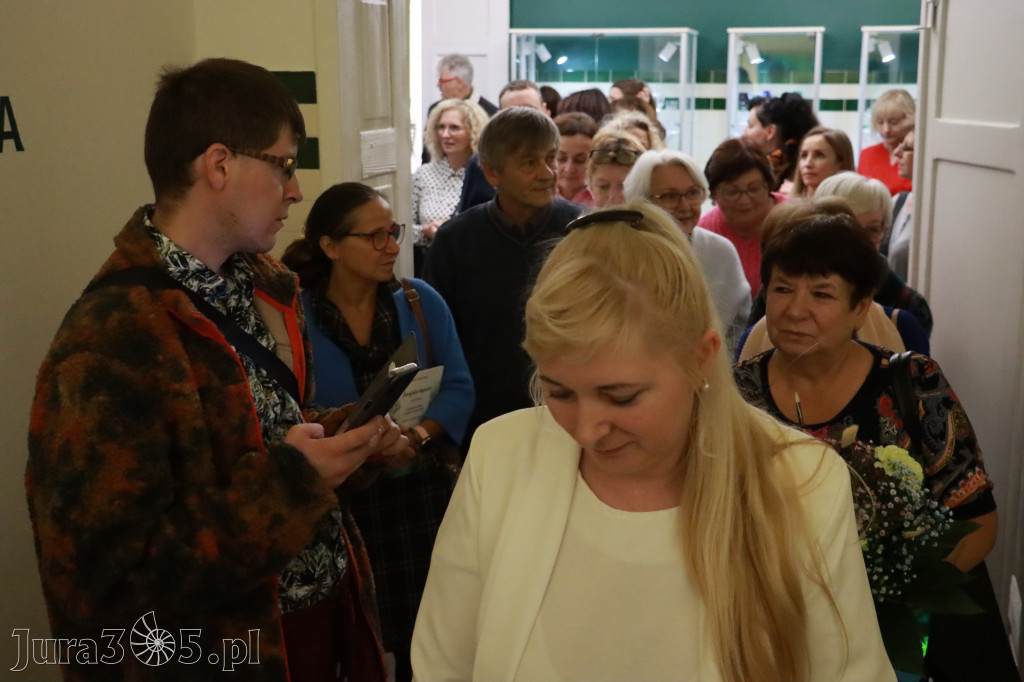Fotorelacja: Wystawa Malarstwa Karoliny Wilk.