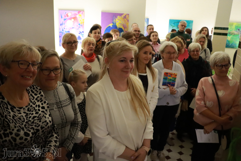 Fotorelacja: Wystawa Malarstwa Karoliny Wilk.