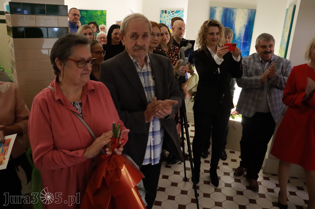Fotorelacja: Wystawa Malarstwa Karoliny Wilk.