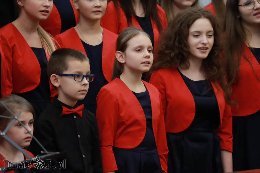Fotorelacja z Jasnej Góry I: Festiwal Pieśni Maryjnej Częstochowa - Koziegłowy