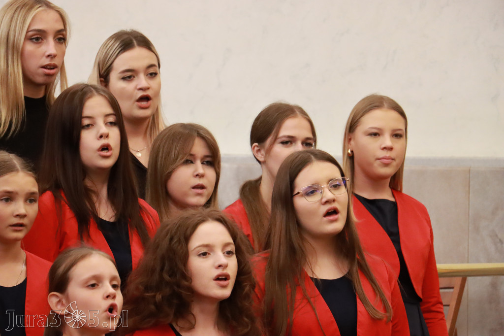 Fotorelacja z Jasnej Góry I: Festiwal Pieśni Maryjnej Częstochowa - Koziegłowy