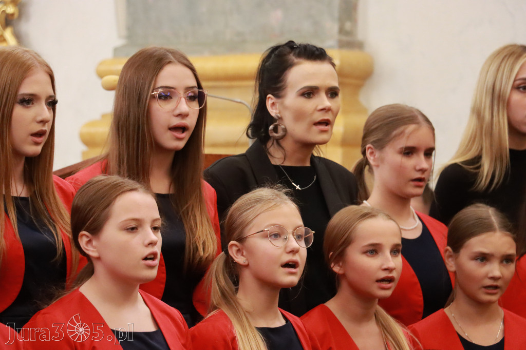 Fotorelacja z Jasnej Góry I: Festiwal Pieśni Maryjnej Częstochowa - Koziegłowy