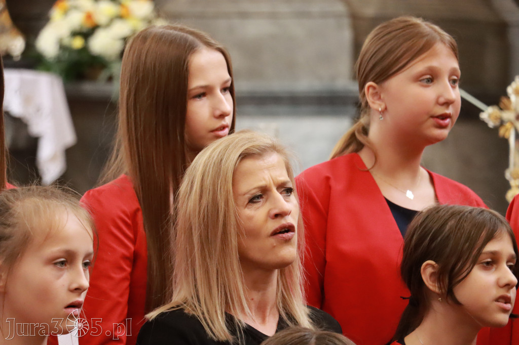 Fotorelacja z Jasnej Góry I: Festiwal Pieśni Maryjnej Częstochowa - Koziegłowy