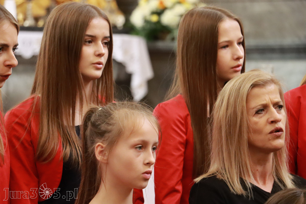 Fotorelacja z Jasnej Góry I: Festiwal Pieśni Maryjnej Częstochowa - Koziegłowy