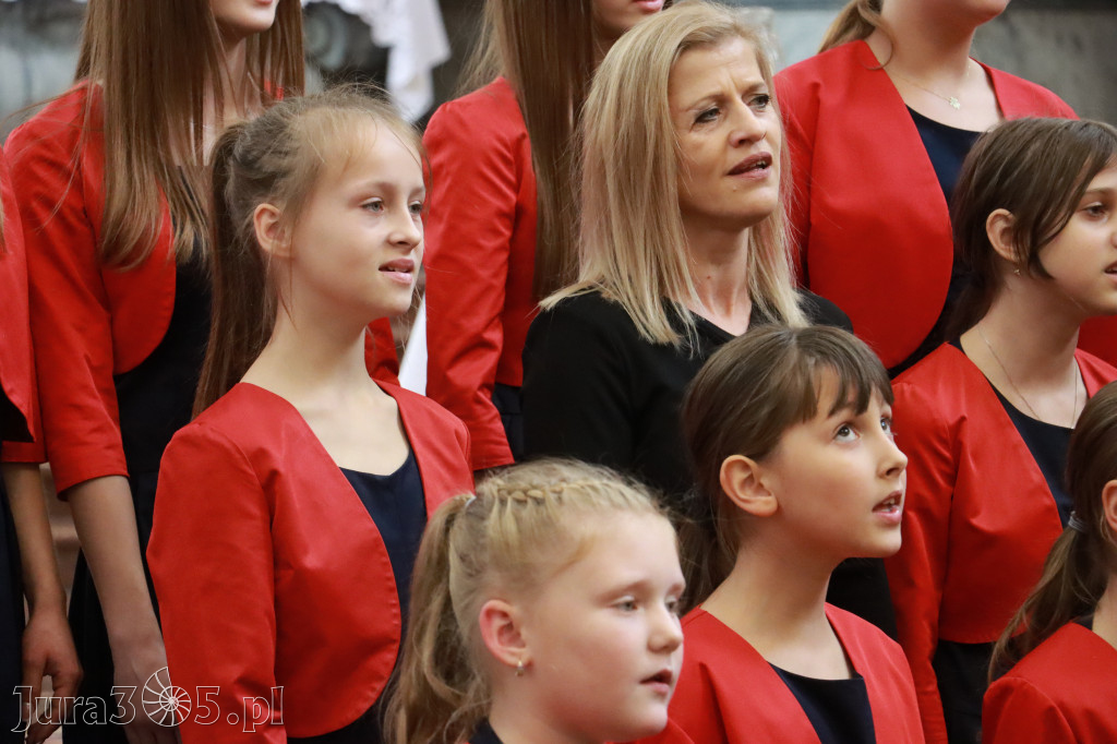 Fotorelacja z Jasnej Góry I: Festiwal Pieśni Maryjnej Częstochowa - Koziegłowy