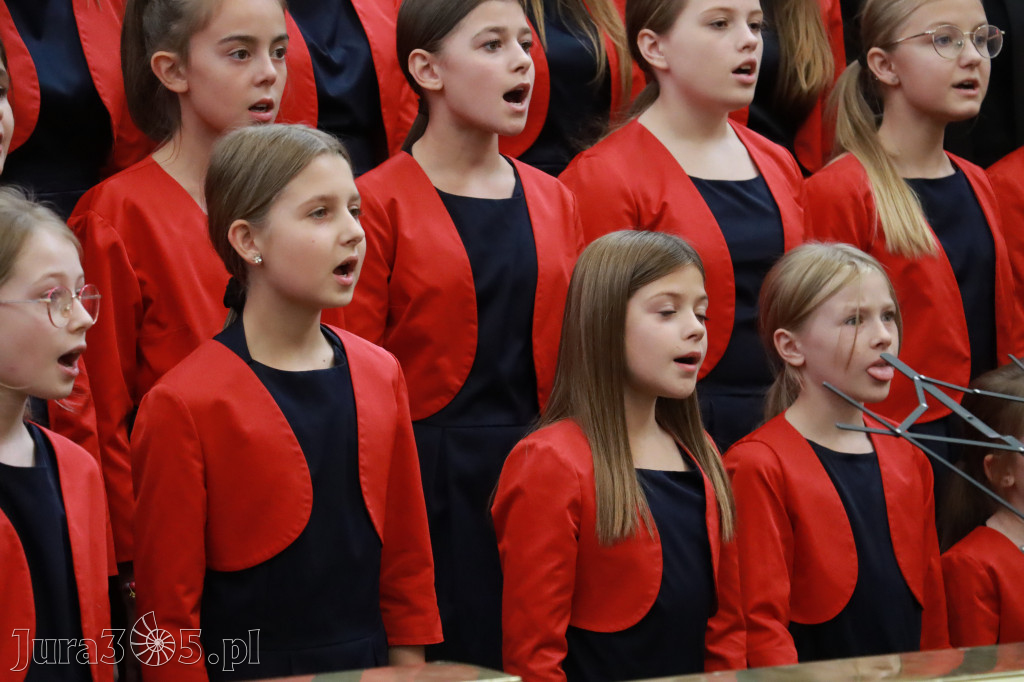 Fotorelacja z Jasnej Góry I: Festiwal Pieśni Maryjnej Częstochowa - Koziegłowy