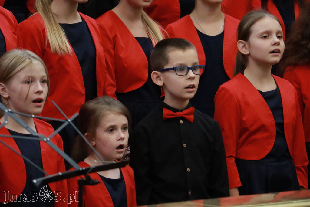 Fotorelacja z Jasnej Góry I: Festiwal Pieśni Maryjnej Częstochowa - Koziegłowy