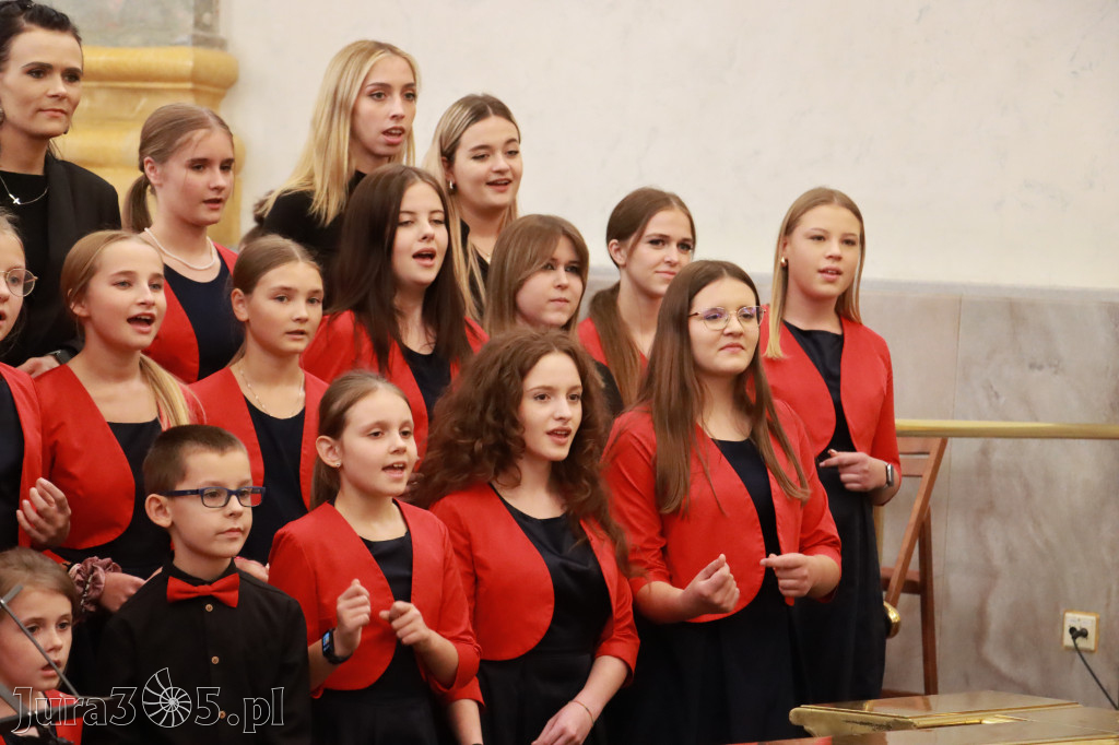 Fotorelacja z Jasnej Góry I: Festiwal Pieśni Maryjnej Częstochowa - Koziegłowy