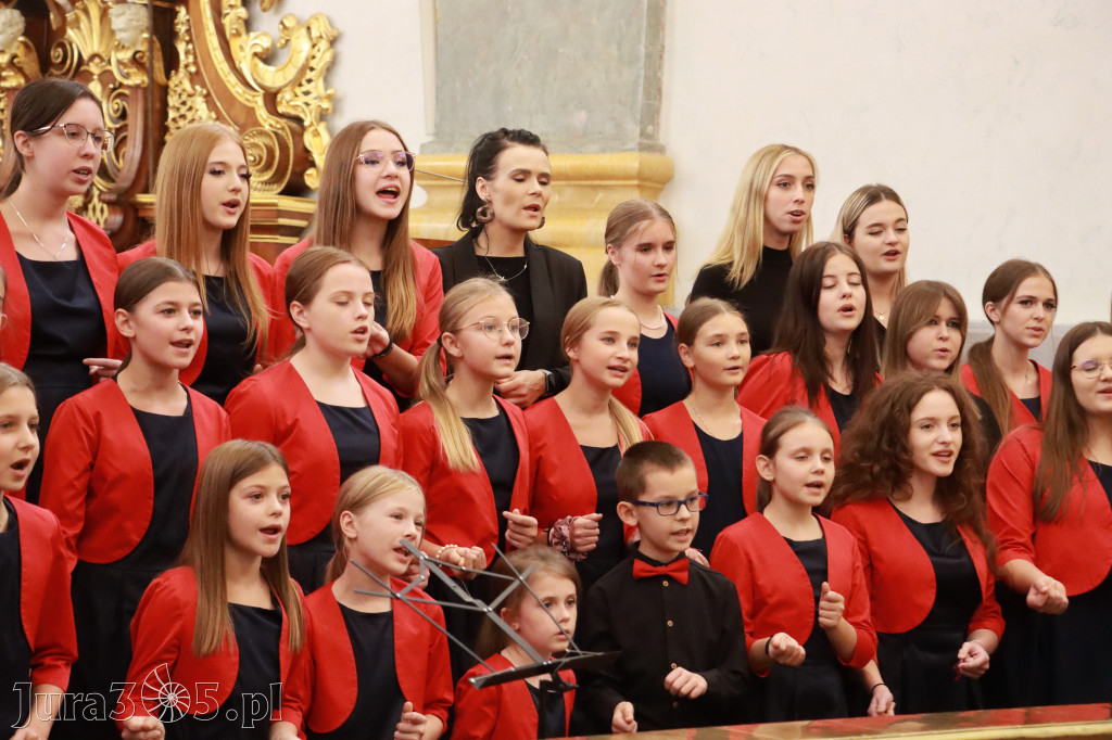 Fotorelacja z Jasnej Góry I: Festiwal Pieśni Maryjnej Częstochowa - Koziegłowy