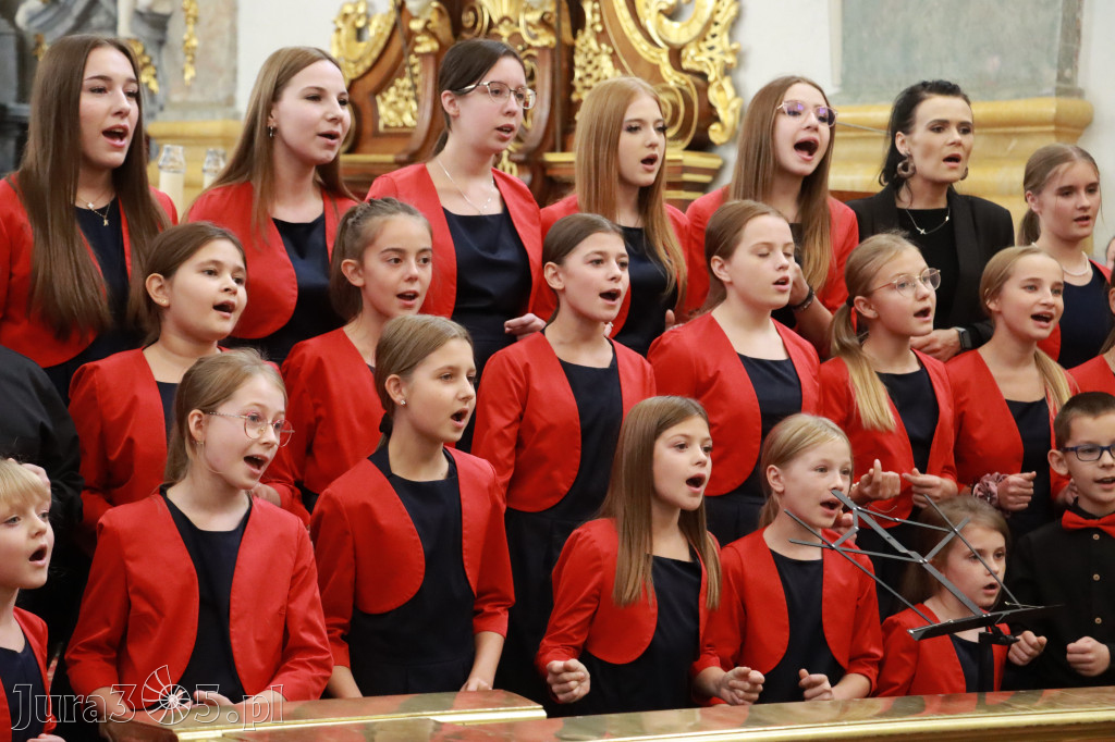 Fotorelacja z Jasnej Góry I: Festiwal Pieśni Maryjnej Częstochowa - Koziegłowy