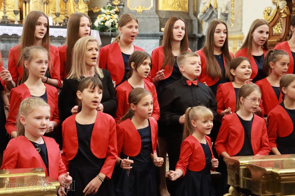 Fotorelacja z Jasnej Góry I: Festiwal Pieśni Maryjnej Częstochowa - Koziegłowy