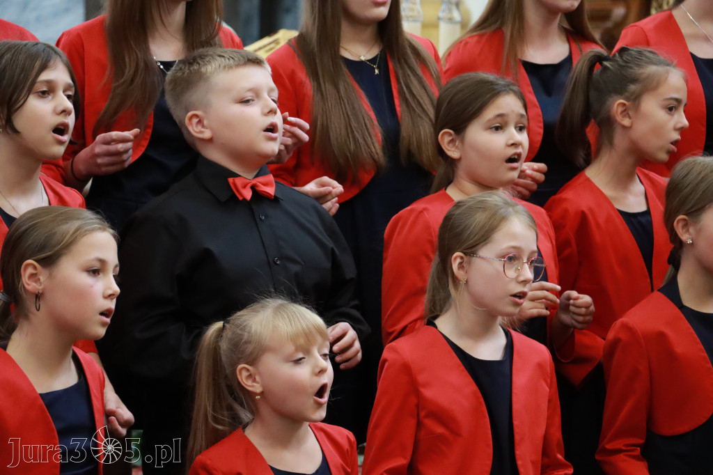 Fotorelacja z Jasnej Góry I: Festiwal Pieśni Maryjnej Częstochowa - Koziegłowy