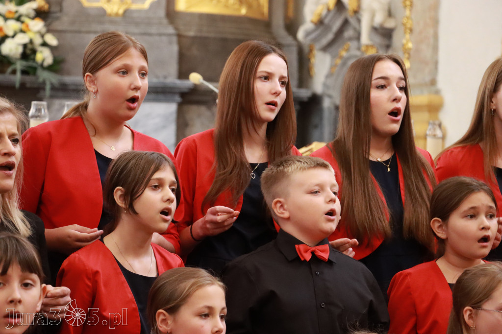 Fotorelacja z Jasnej Góry I: Festiwal Pieśni Maryjnej Częstochowa - Koziegłowy