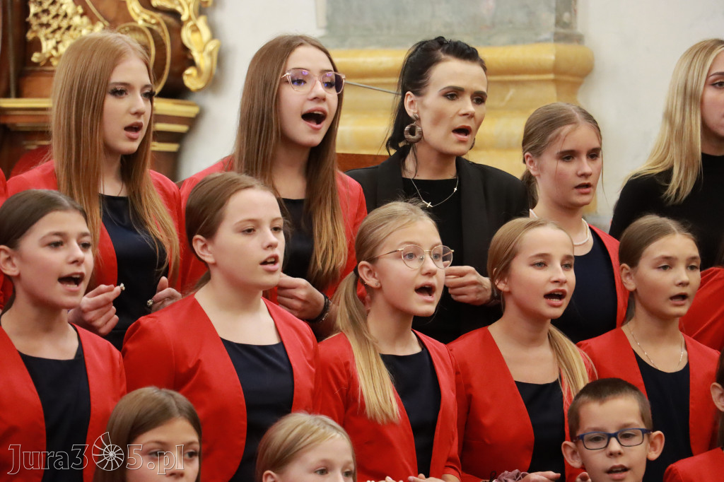 Fotorelacja z Jasnej Góry I: Festiwal Pieśni Maryjnej Częstochowa - Koziegłowy