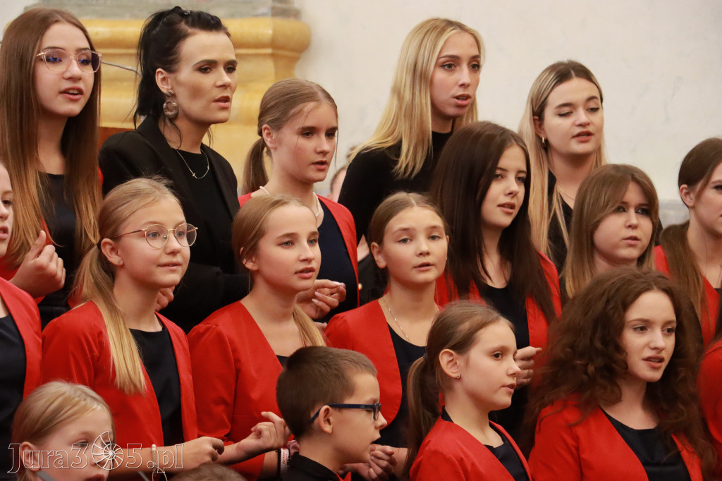 Fotorelacja z Jasnej Góry I: Festiwal Pieśni Maryjnej Częstochowa - Koziegłowy
