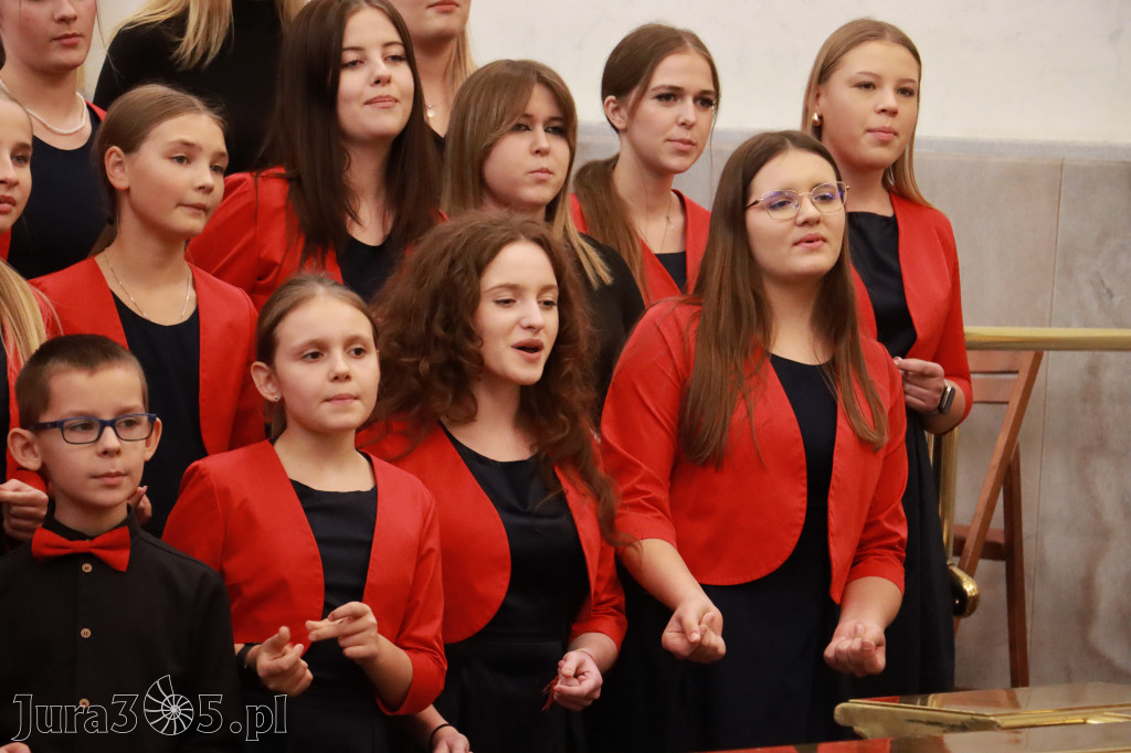 Fotorelacja z Jasnej Góry I: Festiwal Pieśni Maryjnej Częstochowa - Koziegłowy