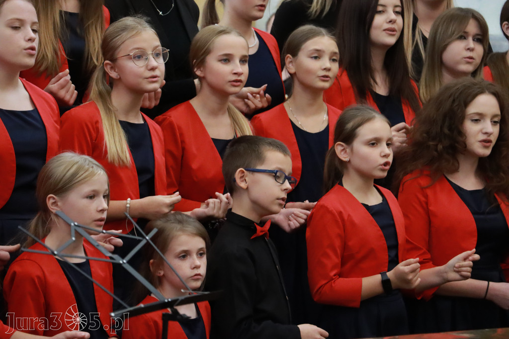 Fotorelacja z Jasnej Góry I: Festiwal Pieśni Maryjnej Częstochowa - Koziegłowy