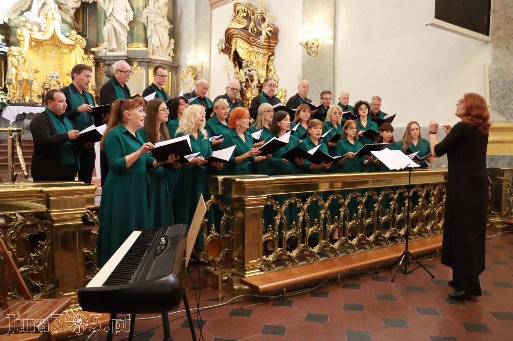 Fotorelacja z Jasnej Góry I: Festiwal Pieśni Maryjnej Częstochowa - Koziegłowy