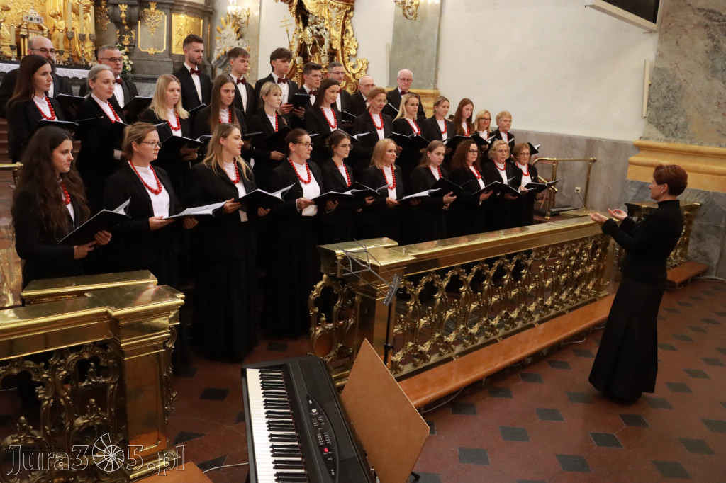 Fotorelacja z Jasnej Góry I: Festiwal Pieśni Maryjnej Częstochowa - Koziegłowy