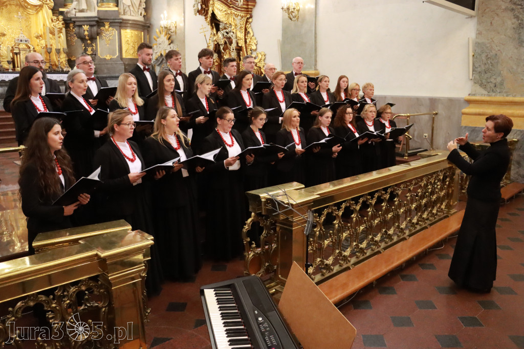 Fotorelacja z Jasnej Góry I: Festiwal Pieśni Maryjnej Częstochowa - Koziegłowy