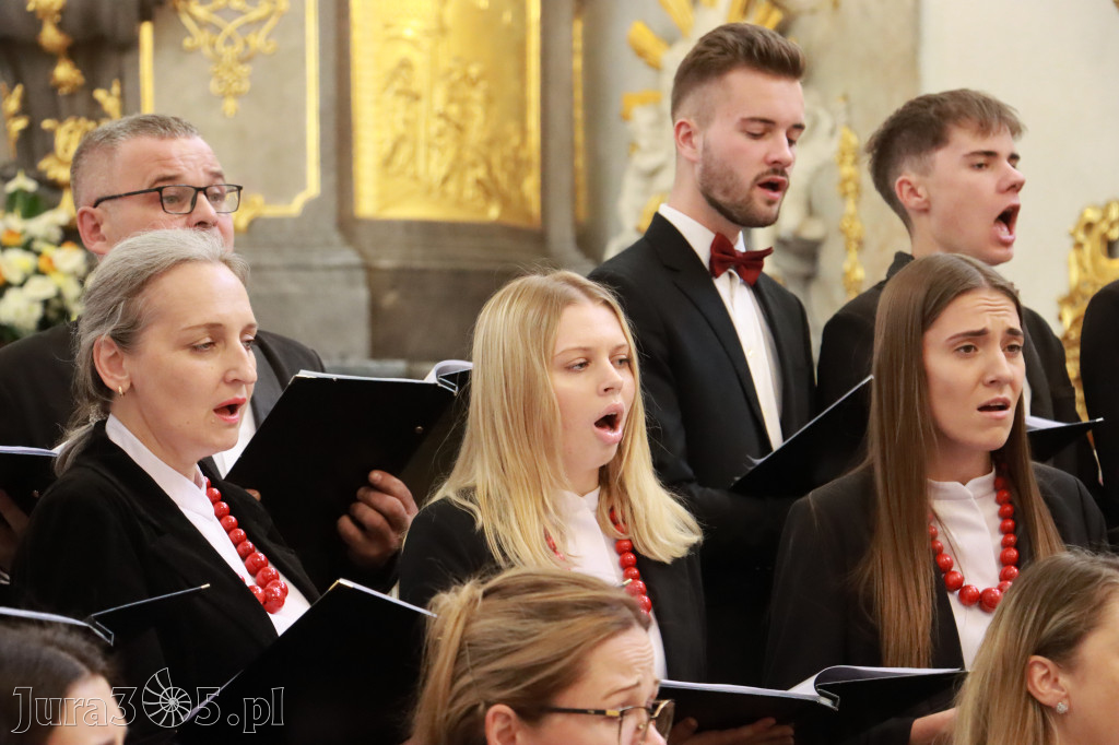 Fotorelacja z Jasnej Góry I: Festiwal Pieśni Maryjnej Częstochowa - Koziegłowy